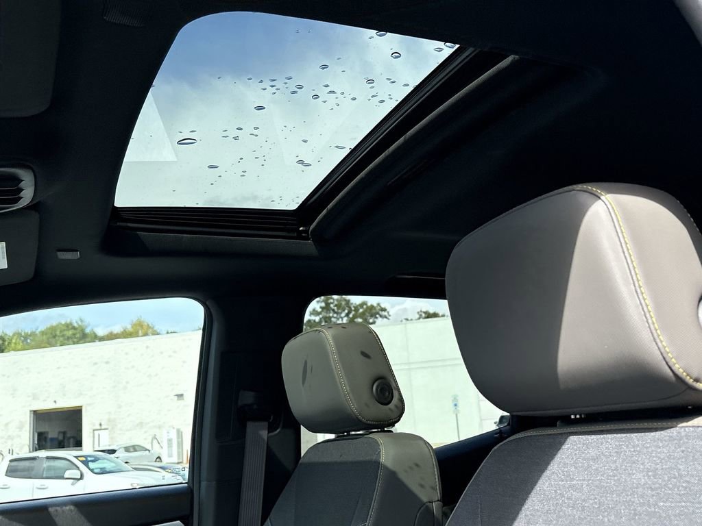 Certified 2024 Chevrolet Colorado ZR2 w/ Technology Package image 21