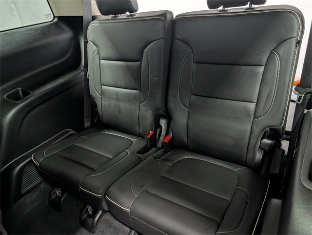 Used 2023 GMC Acadia Denali w/ Black Diamond Edition image 16