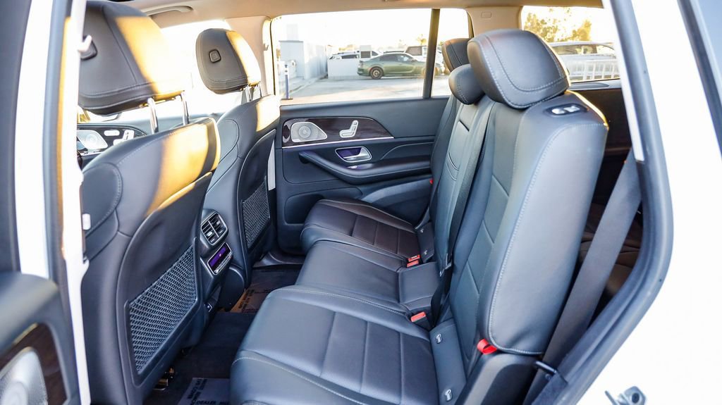 Used 2024 Mercedes-Benz GLS 450 4MATIC image 20