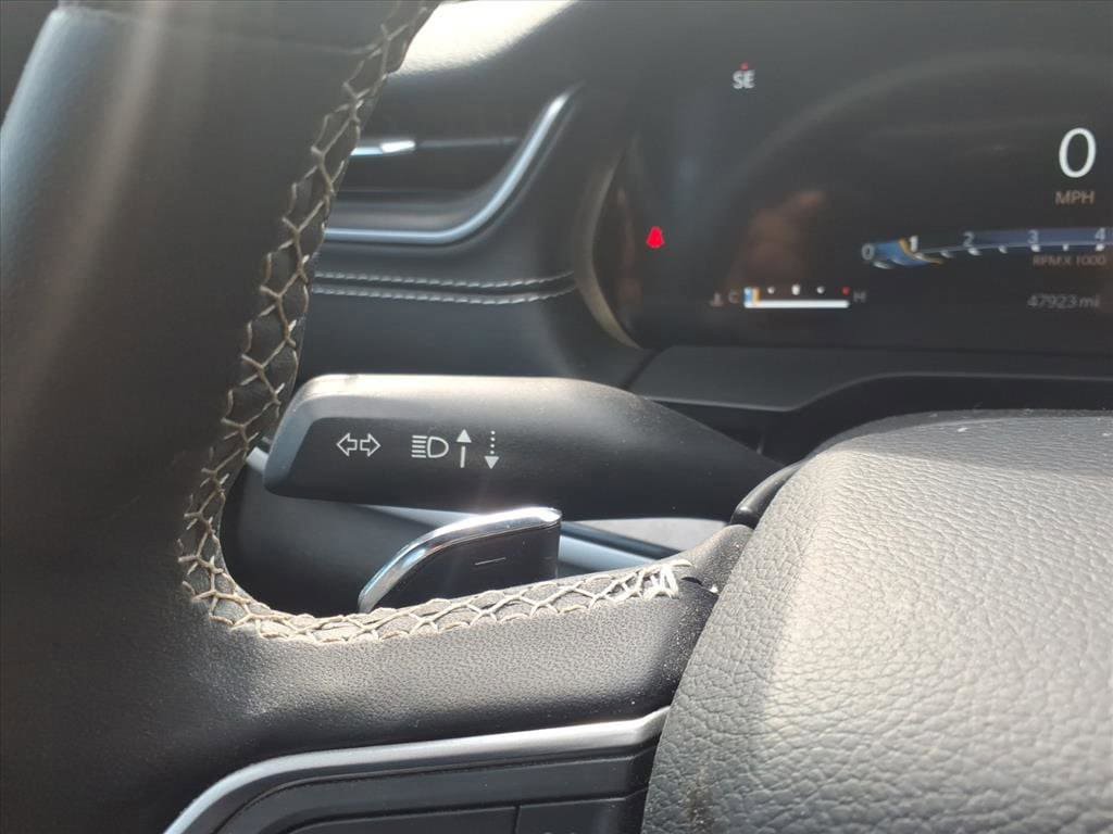 Used 2023 Jeep Grand Cherokee L Laredo RWD image 26