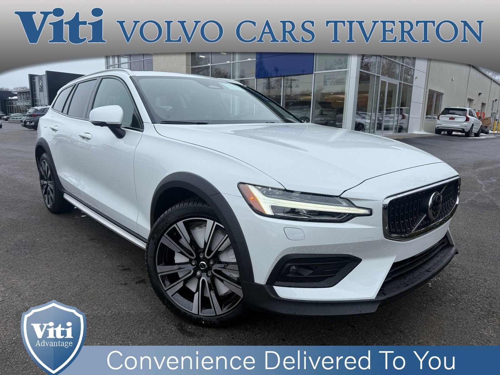 New 2026 Volvo V60 B5 Cross Country Ultra w/ Protection Package Premier image 1