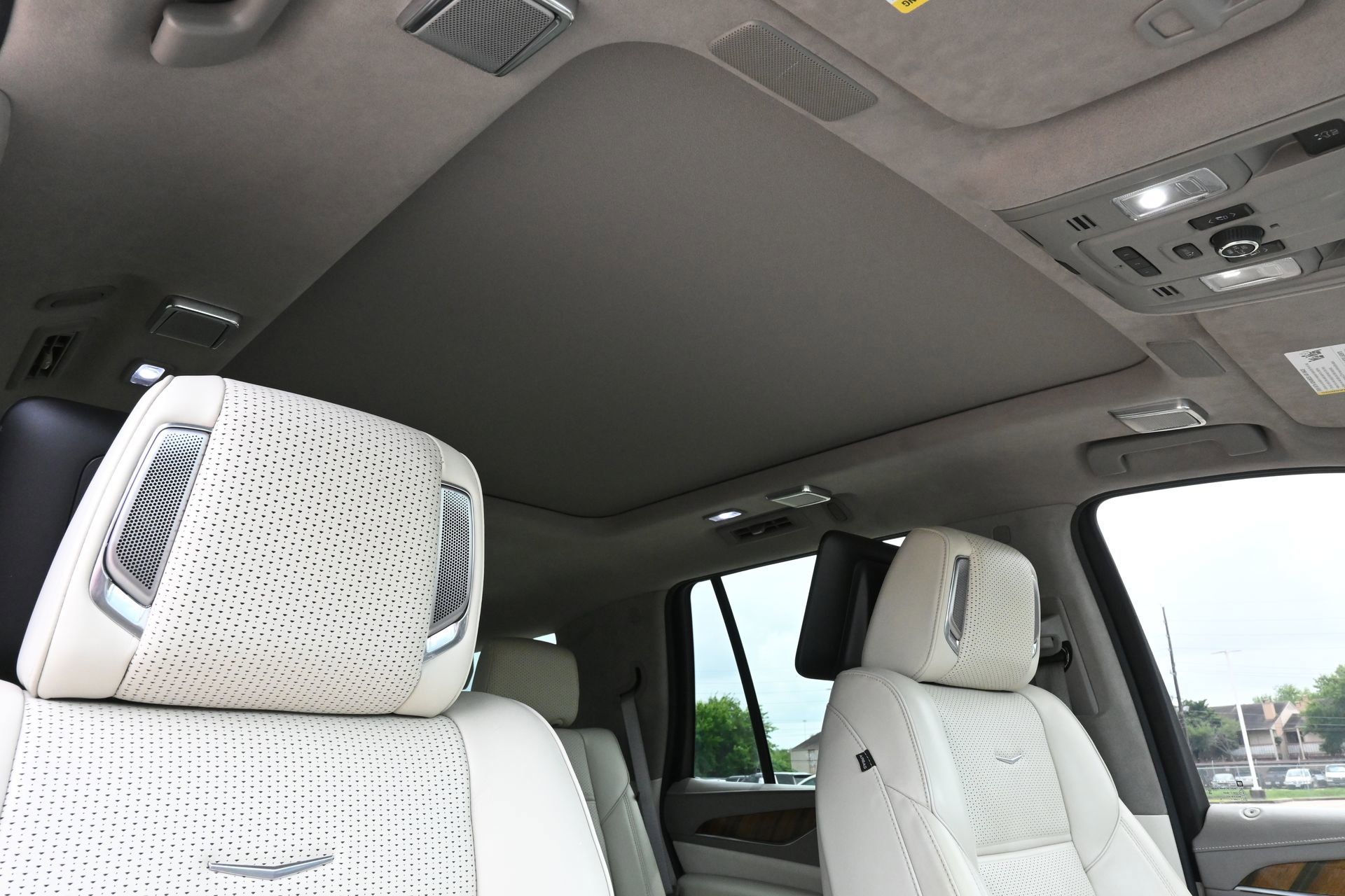 Used 2021 Cadillac Escalade Sport Platinum RWD image 28