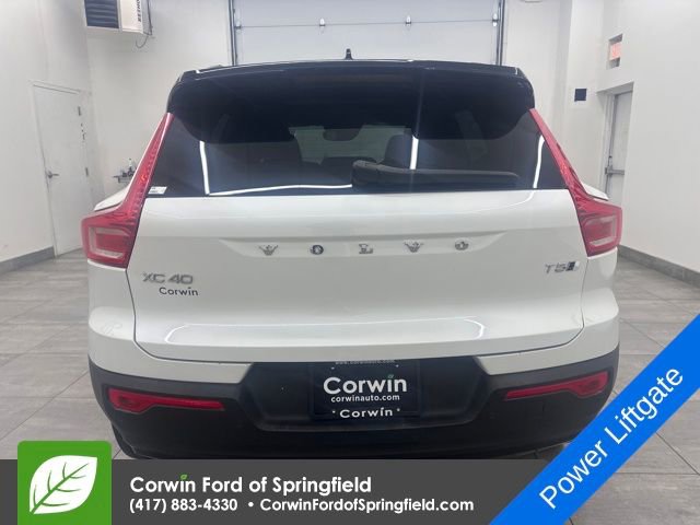 Used 2021 Volvo XC40 T5 R-Design w/ Protection Package Premier image 4