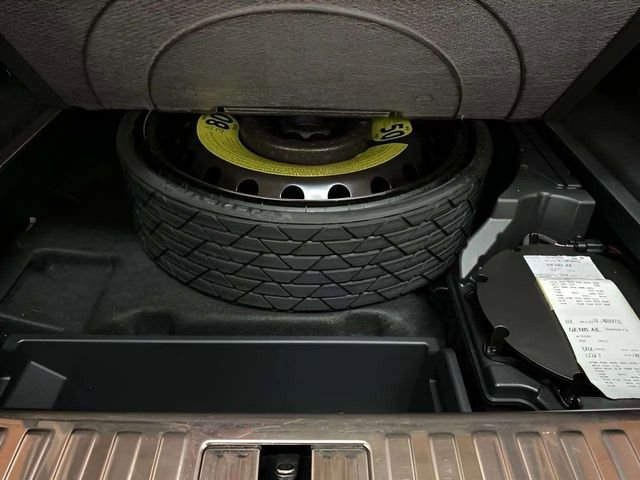 Used 2022 Audi e-tron Premium Plus w/ Premium Plus Package image 99