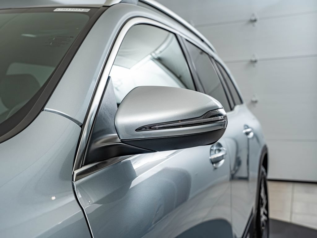 Certified 2026 Mercedes-Benz GLB 250 4MATIC image 9