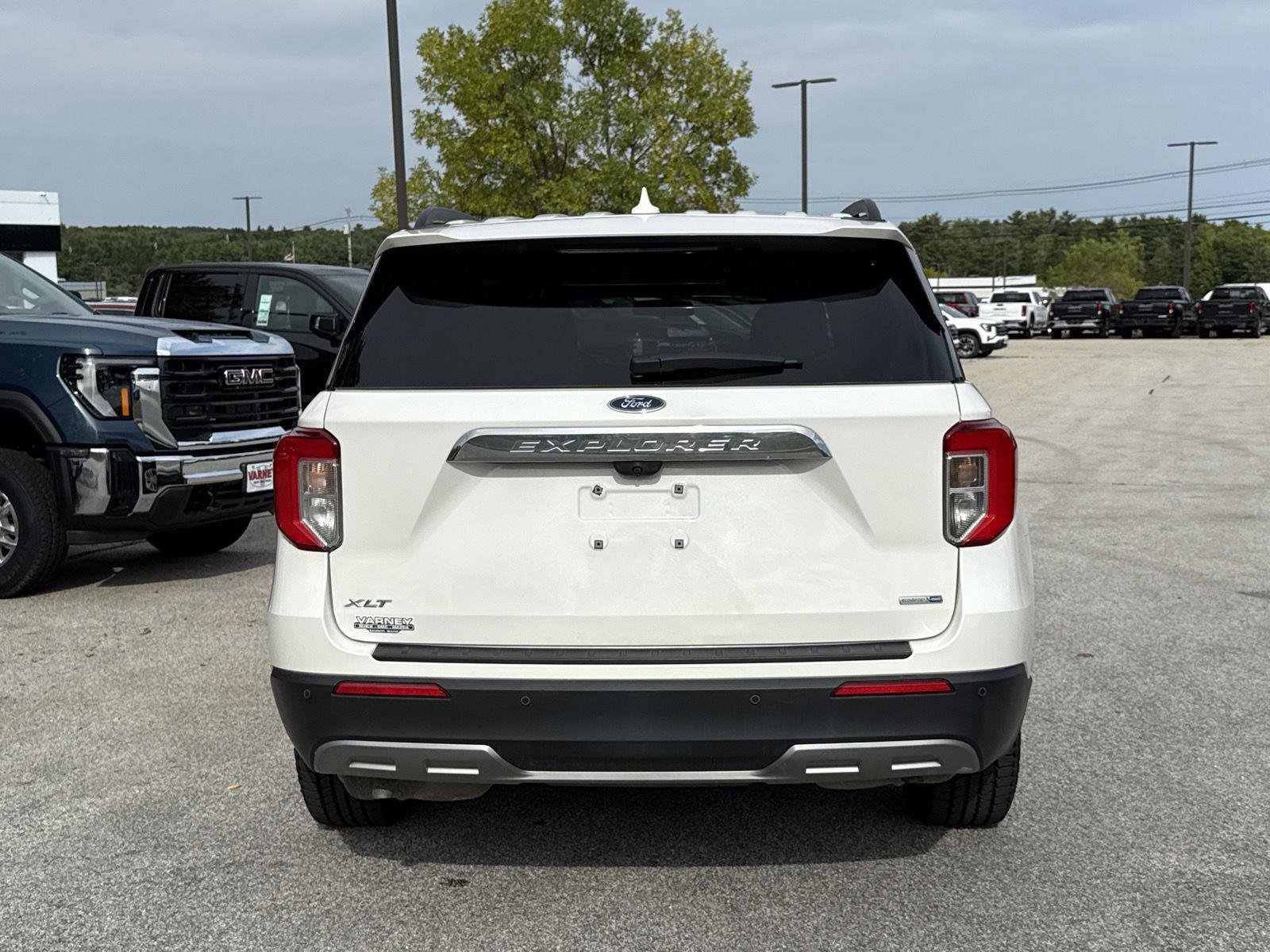 Used 2020 Ford Explorer XLT w/ Equipment Group 202A image 7