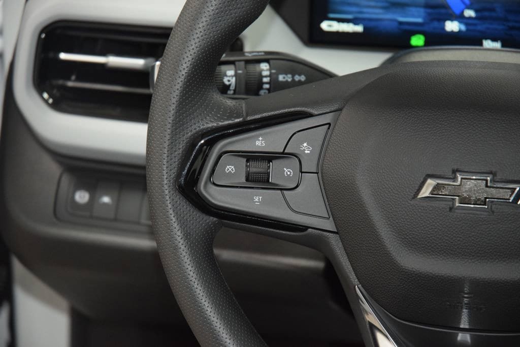 New 2027 Chevrolet Bolt LT FWD image 31