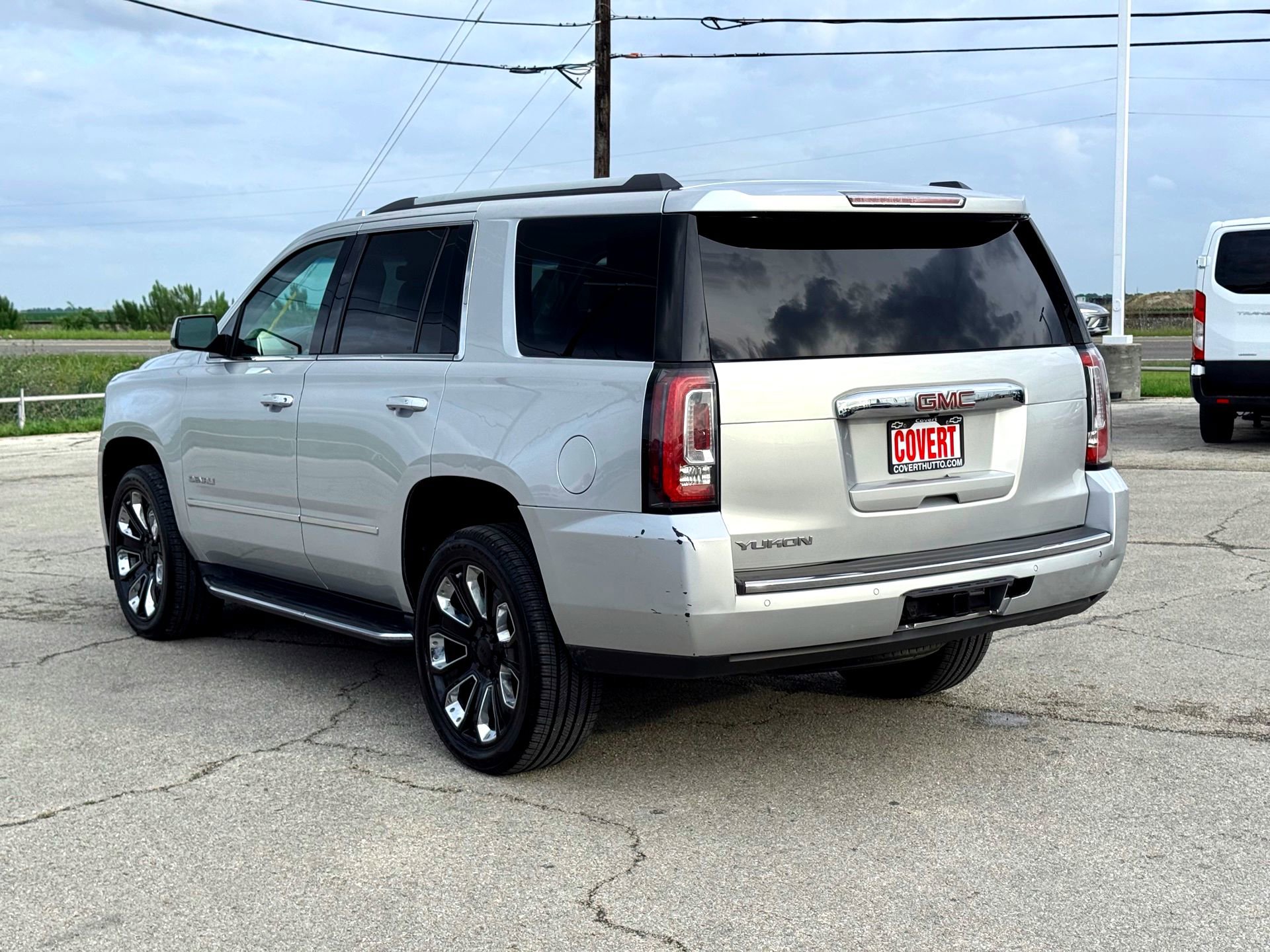 Used 2018 GMC Yukon Denali w/ Open Road Package image 9