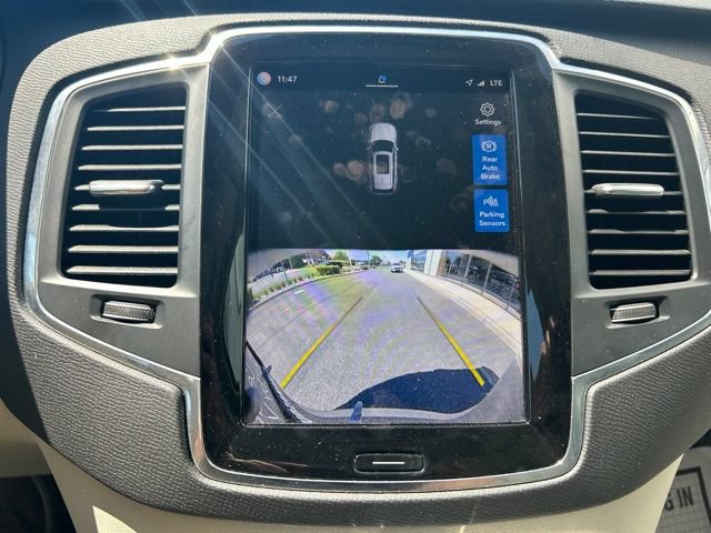 Certified 2025 Volvo XC90 B5 Core w/ Climate Package AWD/4WD image 24
