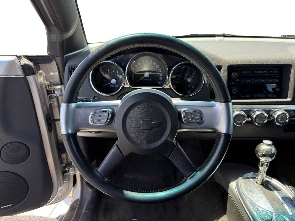 Used 2005 Chevrolet SSR w/ Preferred Equipment Group RWD image 14
