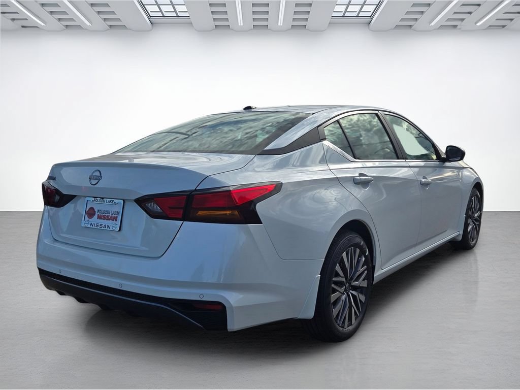 New 2026 Nissan Altima 2.5 SV FWD image 4