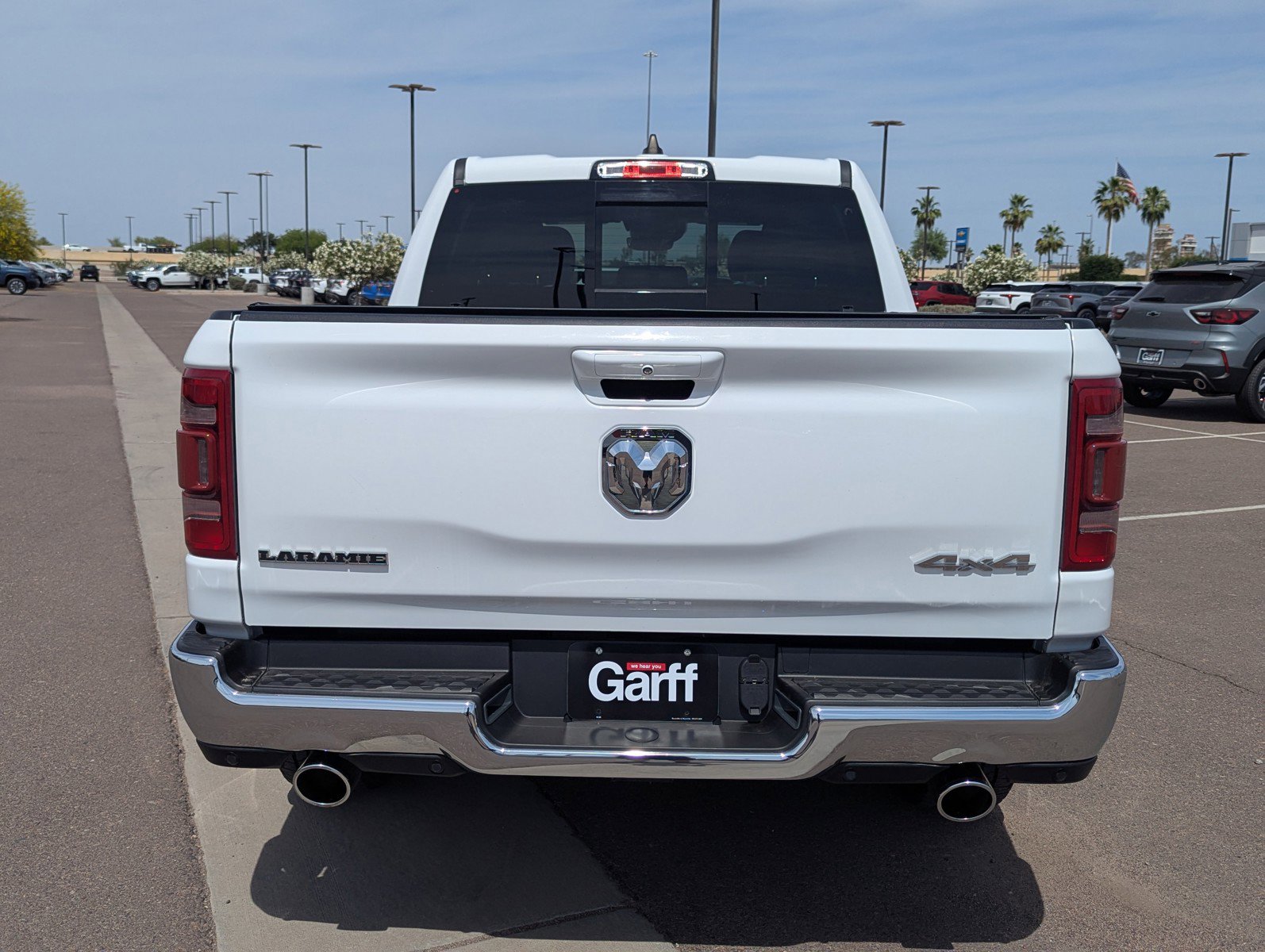 Used 2024 RAM 1500 Laramie AWD/4WD image 4