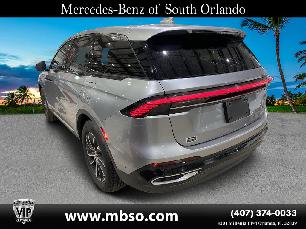Used 2024 Lincoln Nautilus Premier w/ Equipment Group 102A AWD/4WD image 17