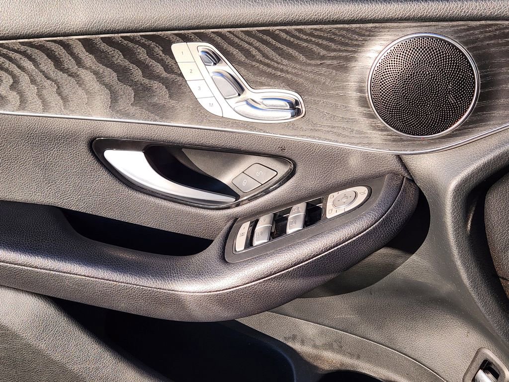 Used 2018 Mercedes-Benz GLC 300 image 17