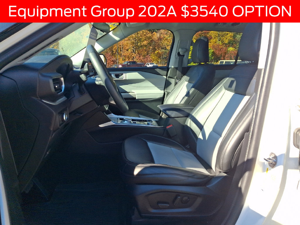 Certified 2024 Ford Explorer XLT w/ Equipment Group 202A AWD/4WD image 13