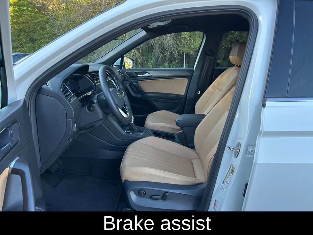 Used 2024 Volkswagen Tiguan SE image 15