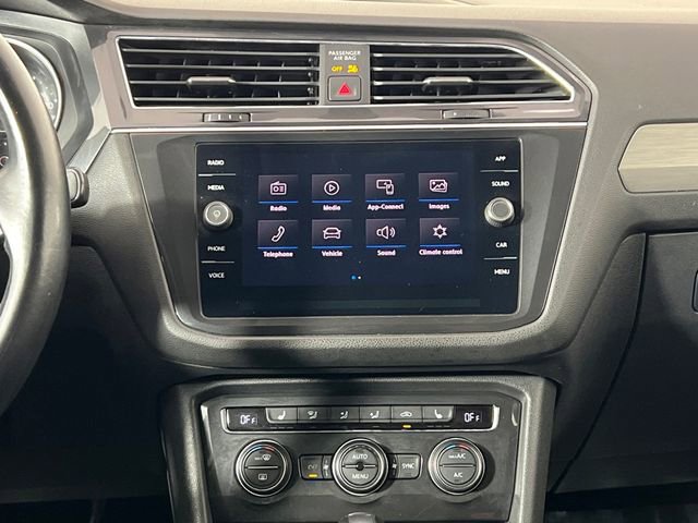 Used 2019 Volkswagen Tiguan SE image 28