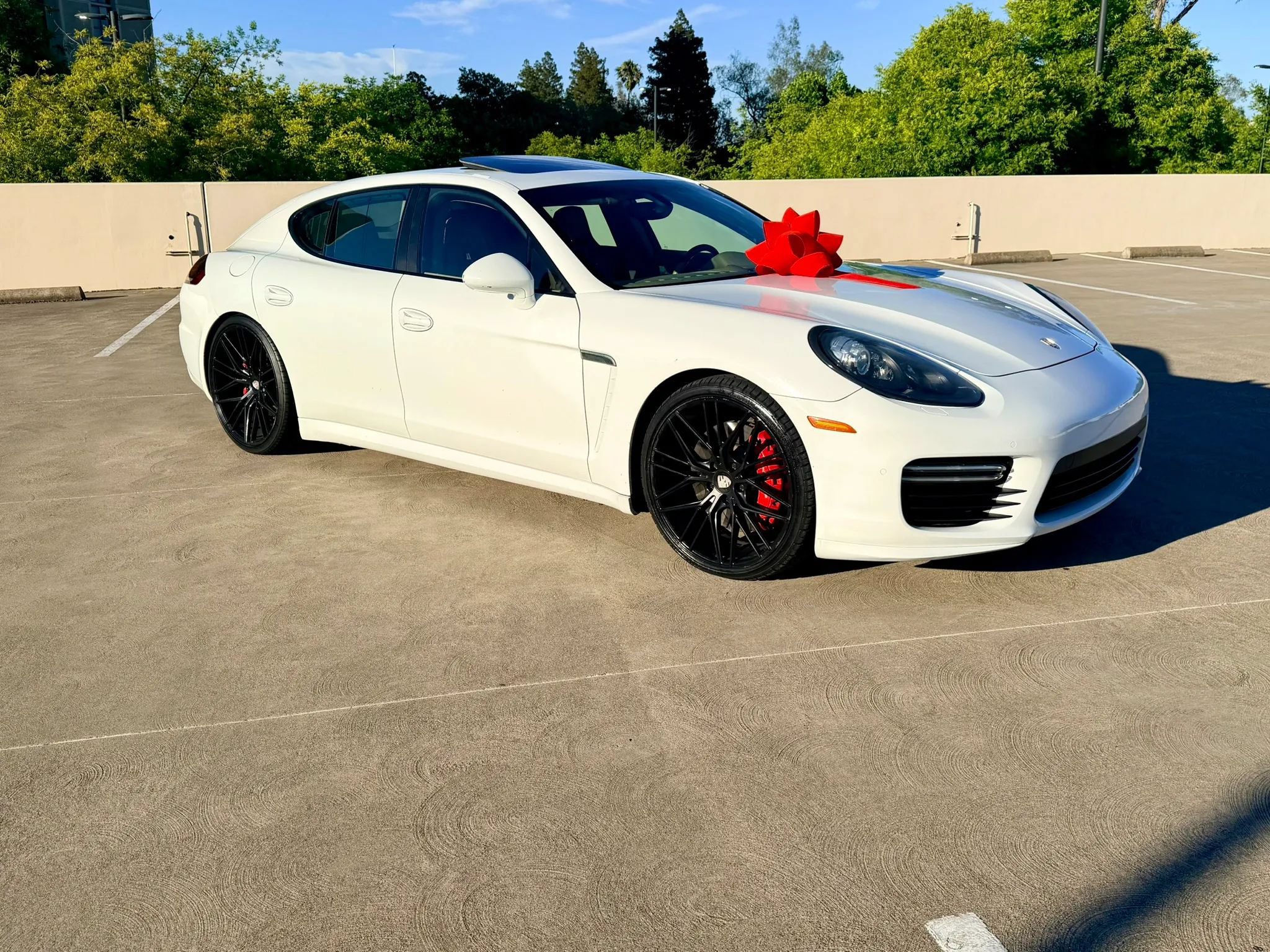 Used 2015 Porsche Panamera GTS AWD/4WD image 3