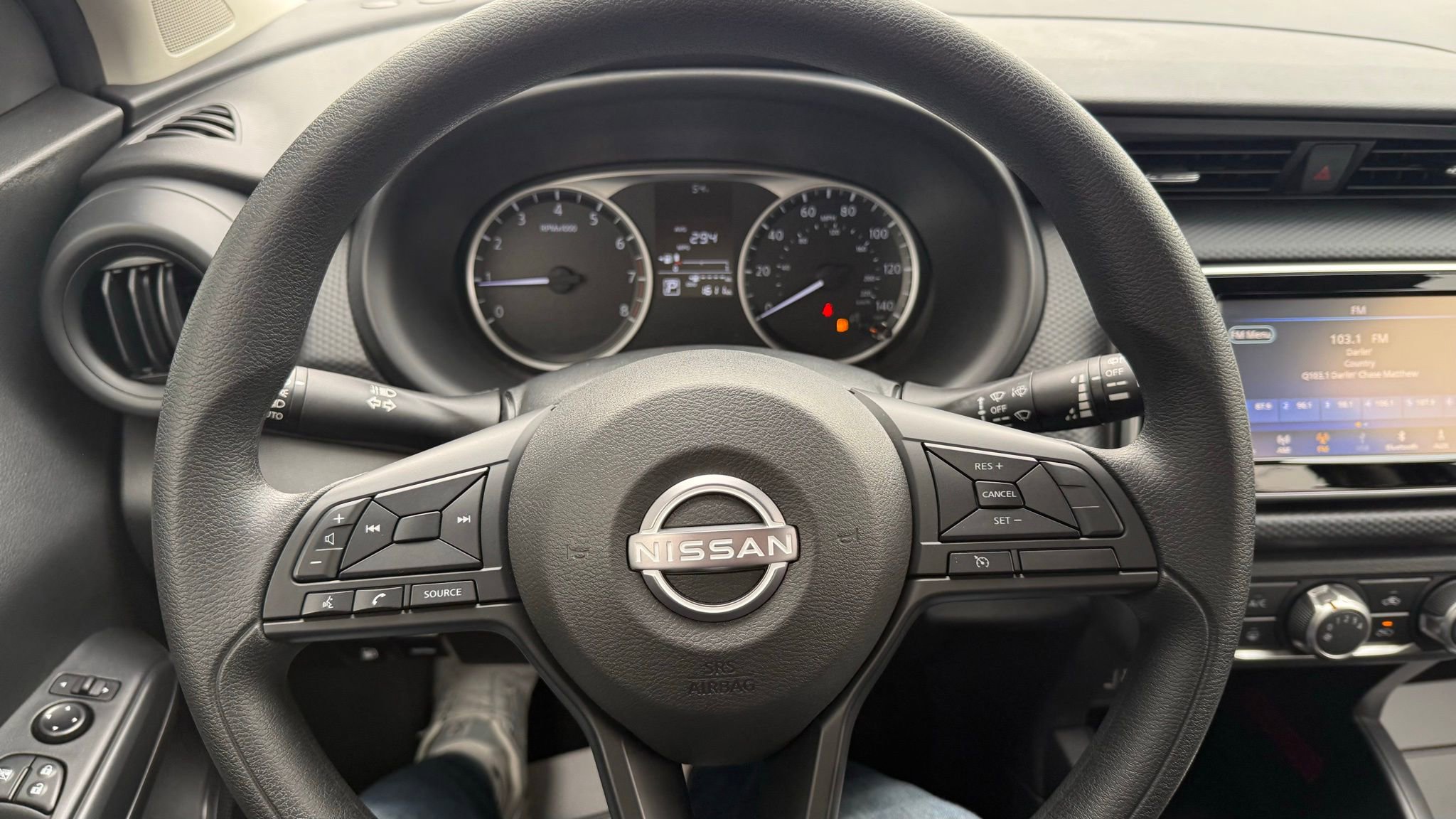 Used 2025 Nissan Kicks Play S image 34