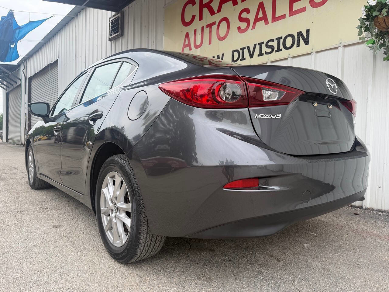 Used 2016 MAZDA MAZDA3 i Sport w/ Preferred Equipment Package FWD image 10