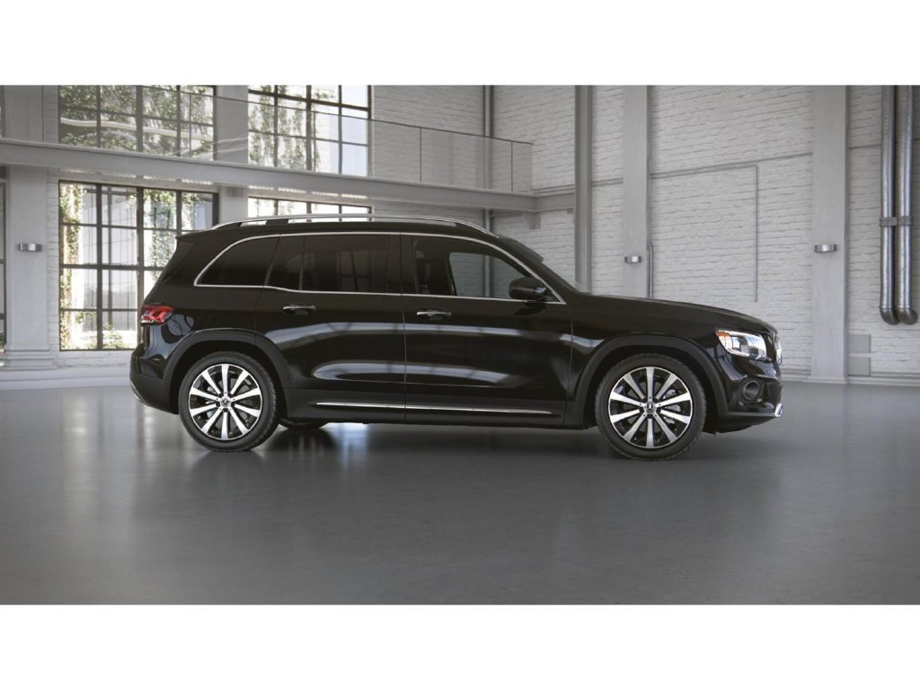 Used 2022 Mercedes-Benz GLB 250 4MATIC image 16