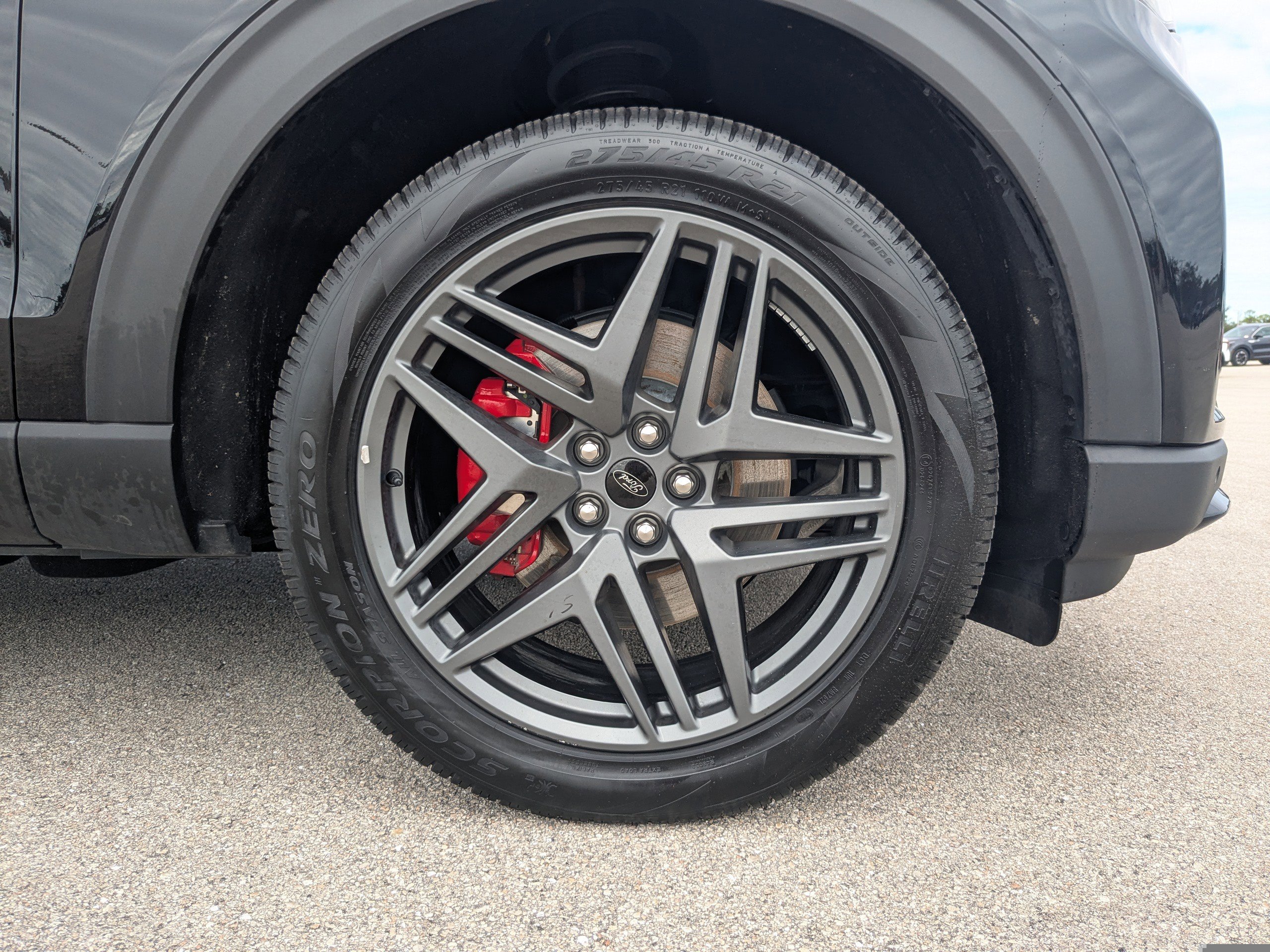 Used 2025 Ford Explorer ST-Line w/ ST-Line Street Pack image 13