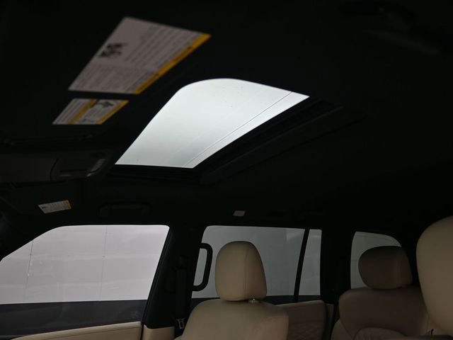Used 2024 INFINITI QX80 Sensory AWD/4WD image 22