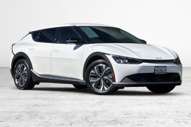 Certified 2023 Kia EV6 Light RWD image 2