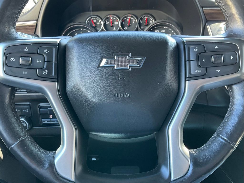 Used 2021 Chevrolet Suburban Z71 w/ Luxury Package image 51