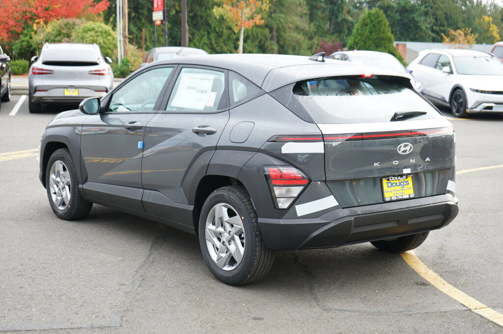 Used 2026 Hyundai Kona SE FWD image 7