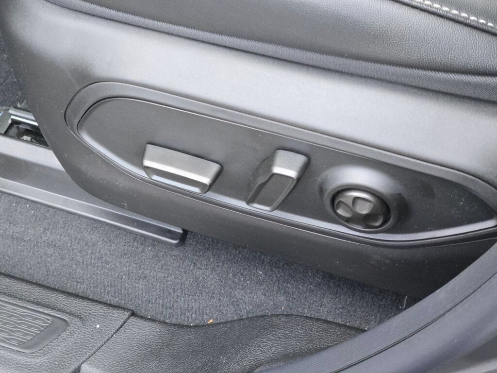 New 2026 Jeep Grand Cherokee Altitude AWD/4WD image 27