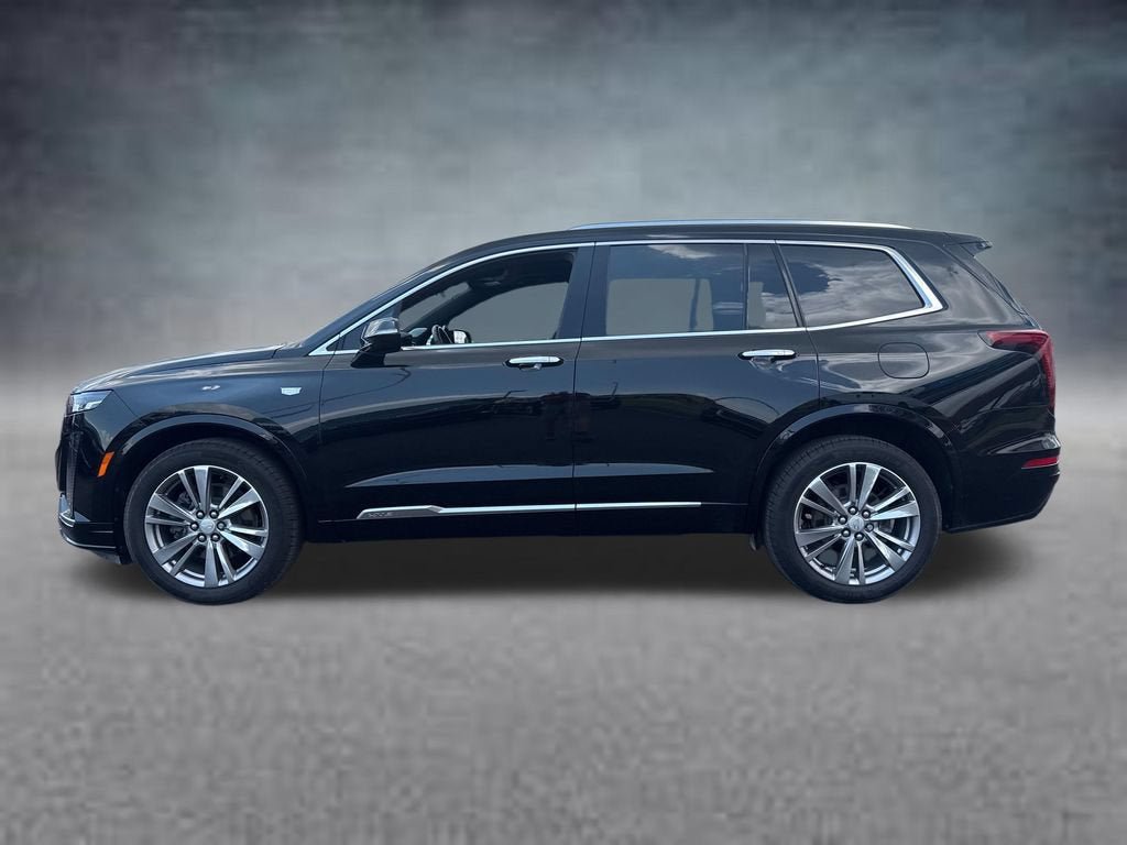 Used 2024 Cadillac XT6 Premium Luxury AWD/4WD image 4