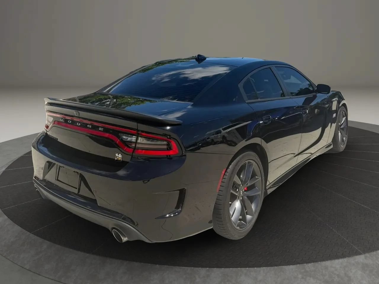 Used 2019 Dodge Charger Scat Pack RWD image 7
