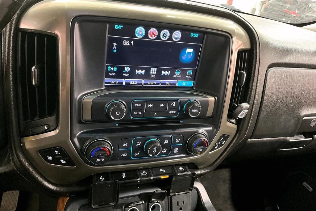 Used 2017 Chevrolet Silverado 1500 High Country AWD/4WD image 26