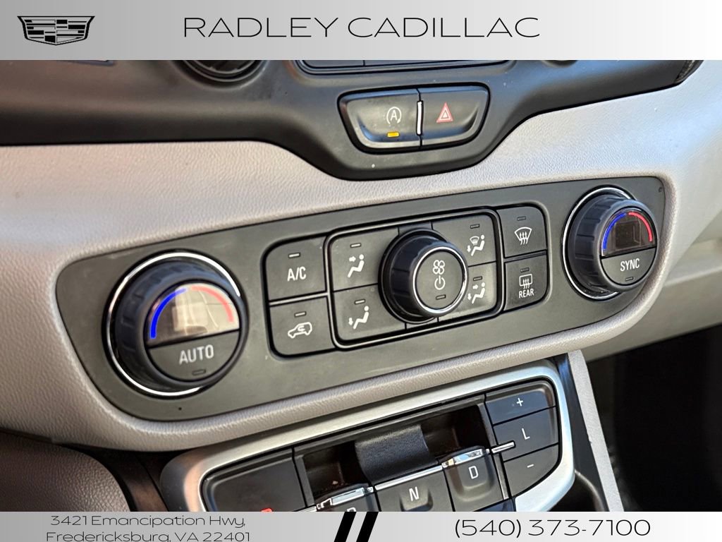 Used 2022 GMC Terrain SLT image 10