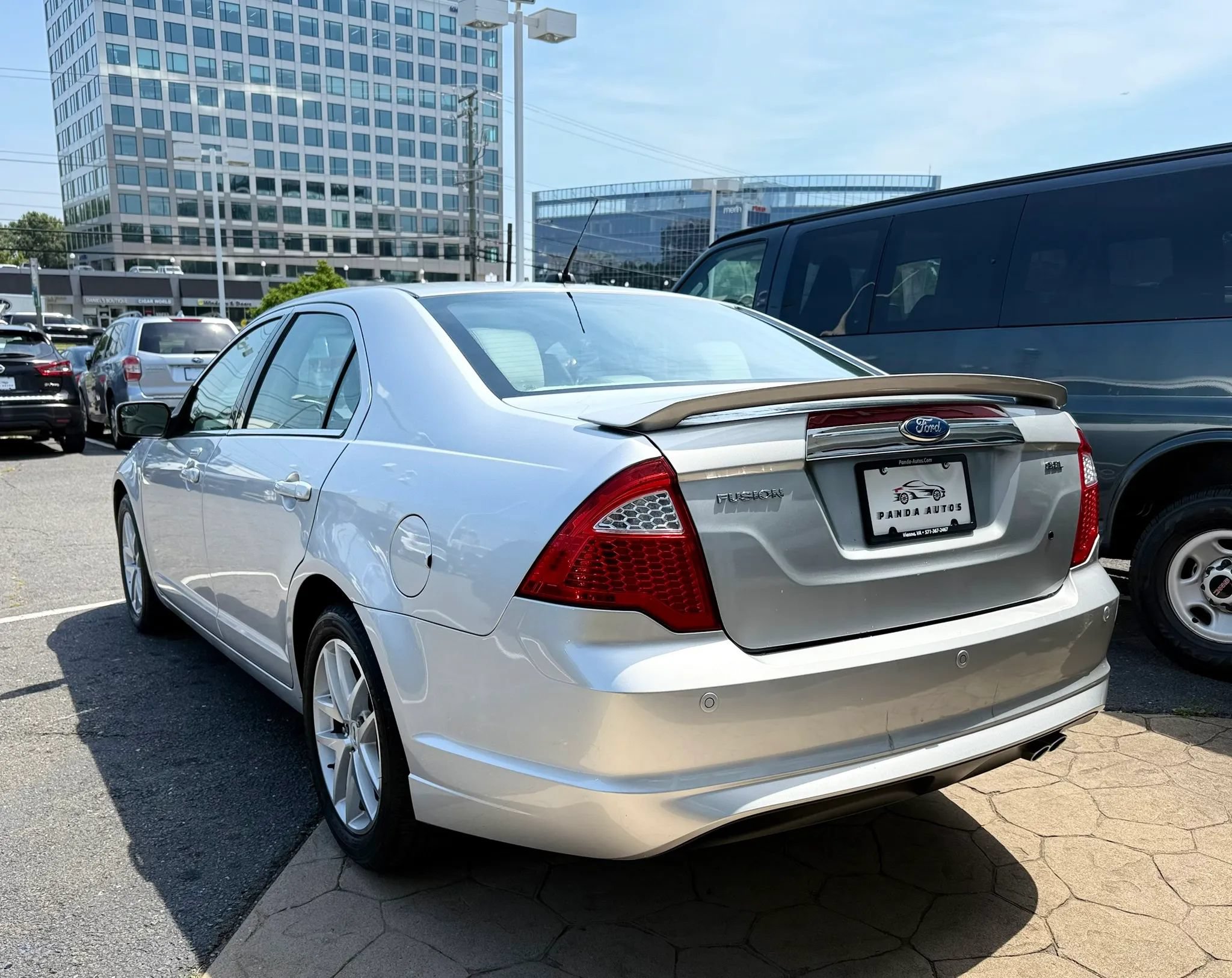 Used 2011 Ford Fusion SEL FWD image 5