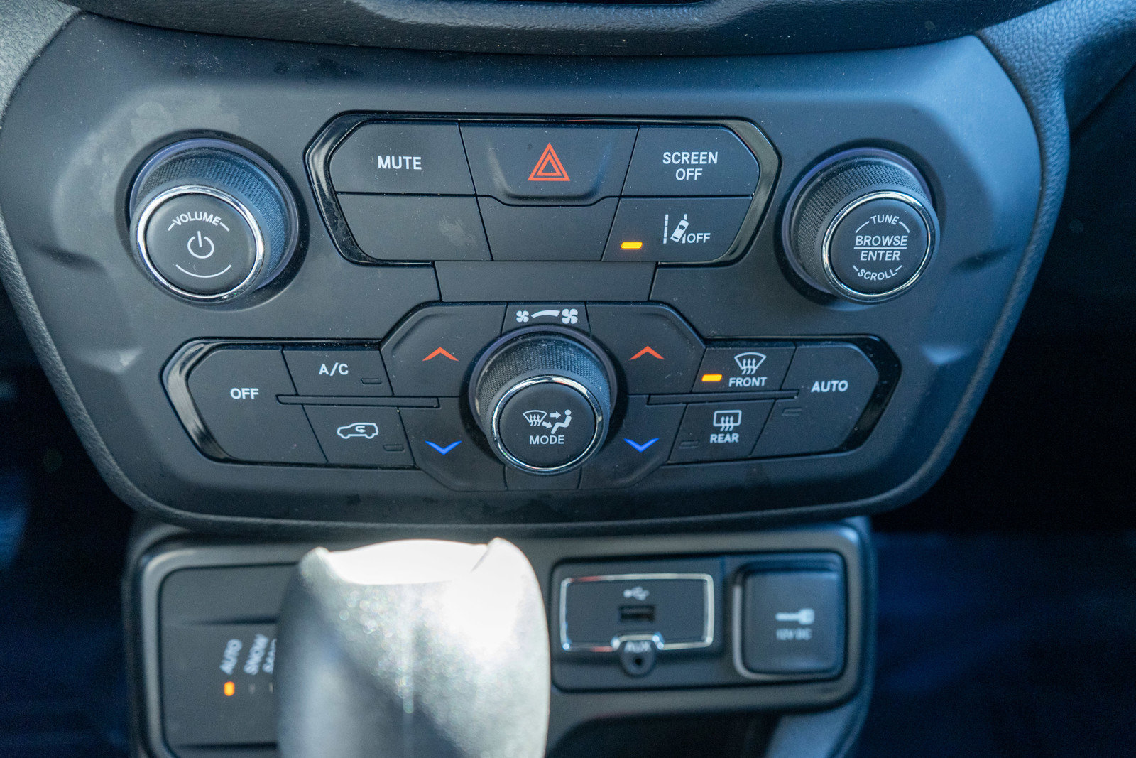 Used 2022 Jeep Renegade Latitude w/ Convenience Group image 19