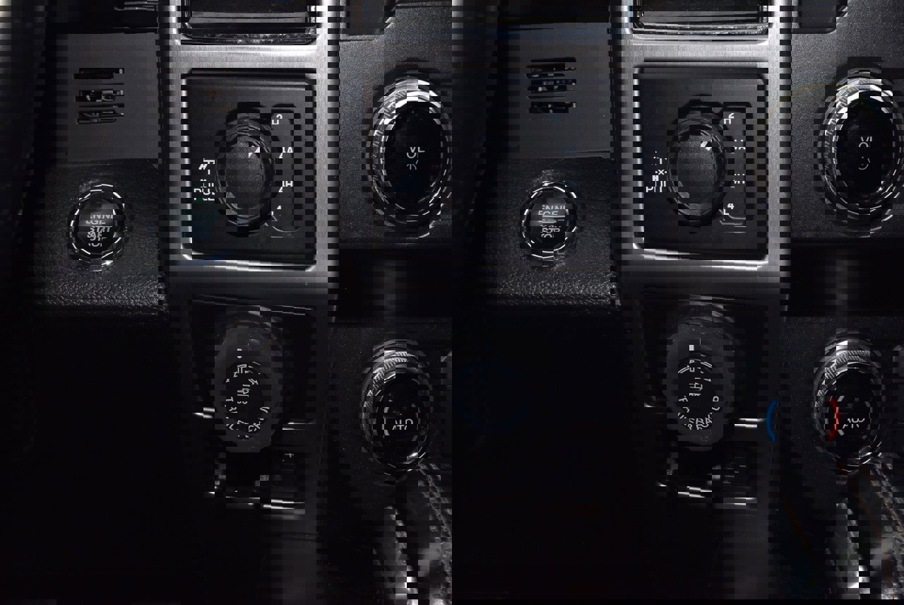 Used 2020 Ford F150 Platinum w/ Equipment Group 701A Luxury image 30