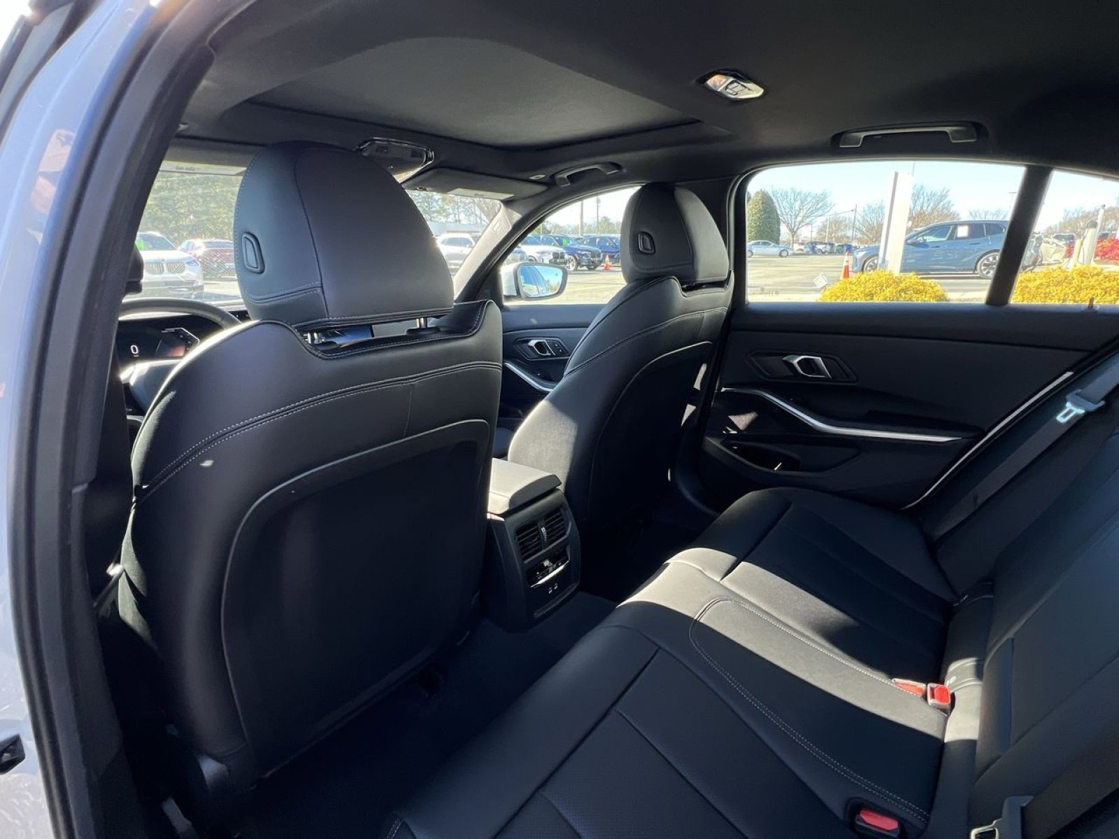 New 2026 BMW 330i xDrive Sedan w/ Convenience Package image 23