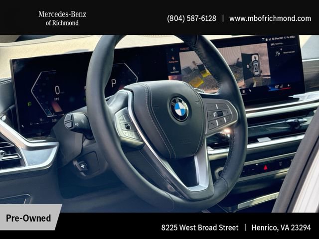 Used 2025 BMW X7 xDrive40i w/ Premium Package image 11