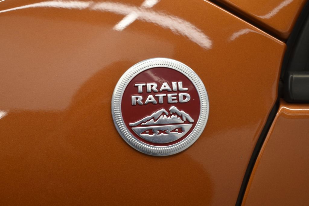 Certified 2016 Jeep Cherokee Trailhawk w/ Comfort/Convenience Group image 24