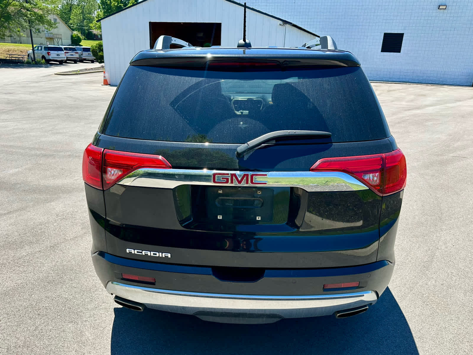 Used 2017 GMC Acadia Denali w/ Technology Package FWD image 6