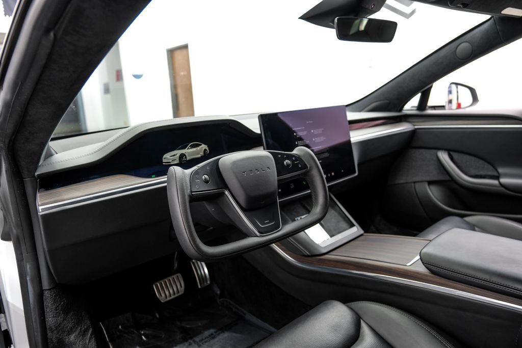 Used 2023 Tesla Model S Standard Range AWD/4WD image 3