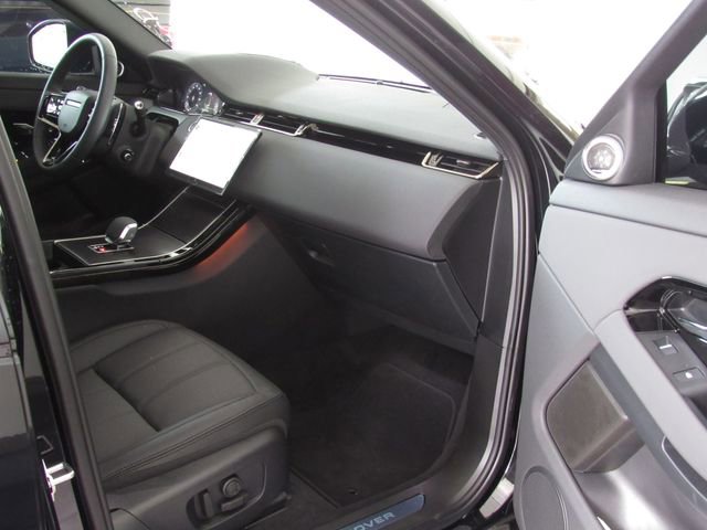 Used 2026 Land Rover Range Rover Evoque Dynamic SE AWD/4WD image 16