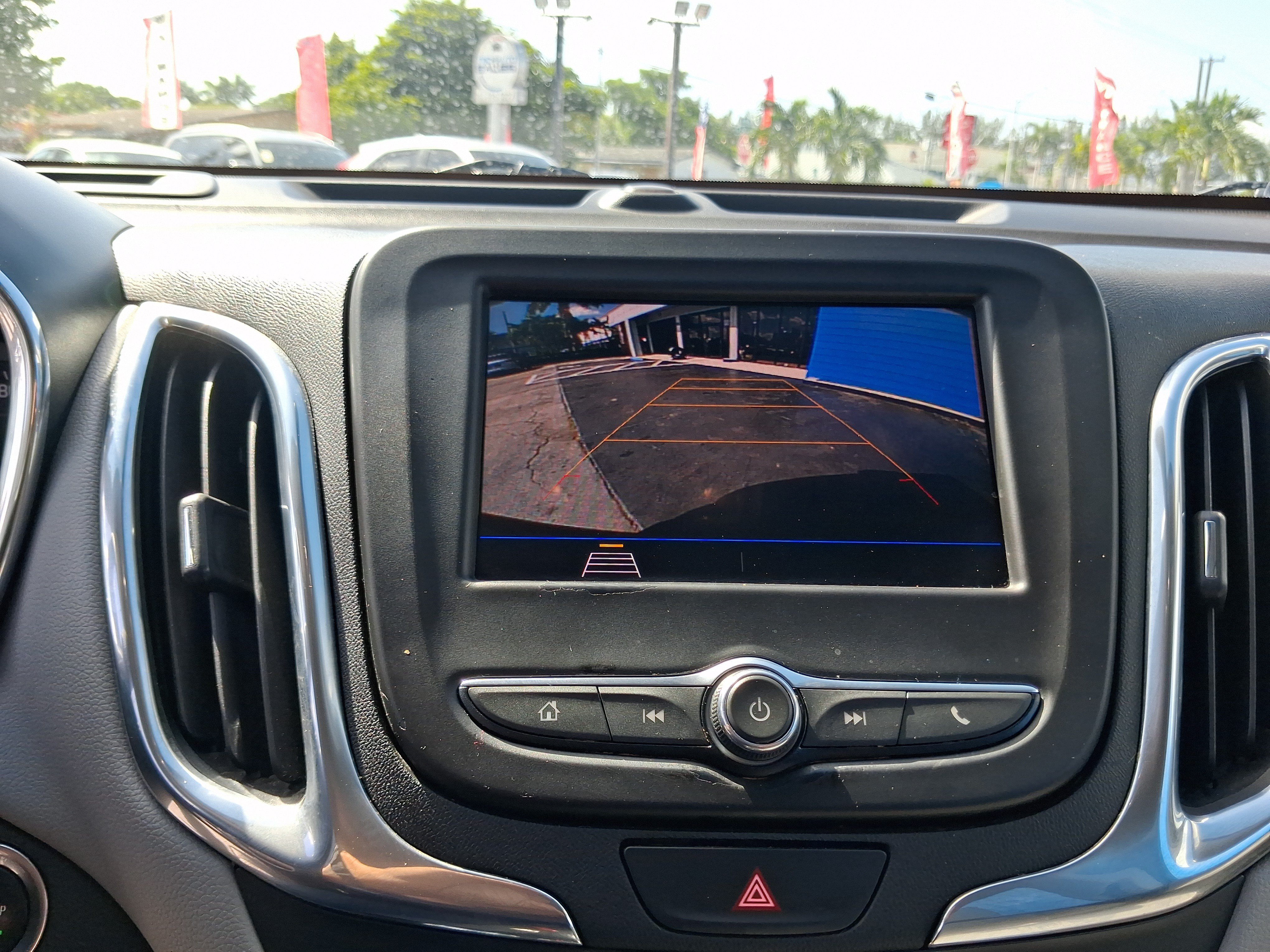 Used 2020 Chevrolet Equinox LT FWD image 20