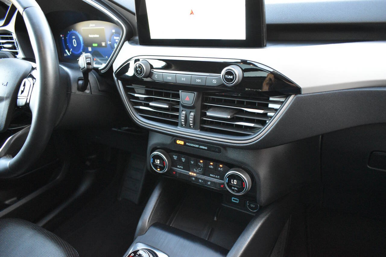 Used 2021 Ford Escape SEL w/ Technology Package FWD image 24
