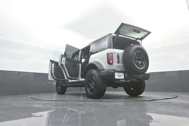 New 2026 Ford Bronco Outer Banks w/ Sasquatch Package AWD/4WD image 41