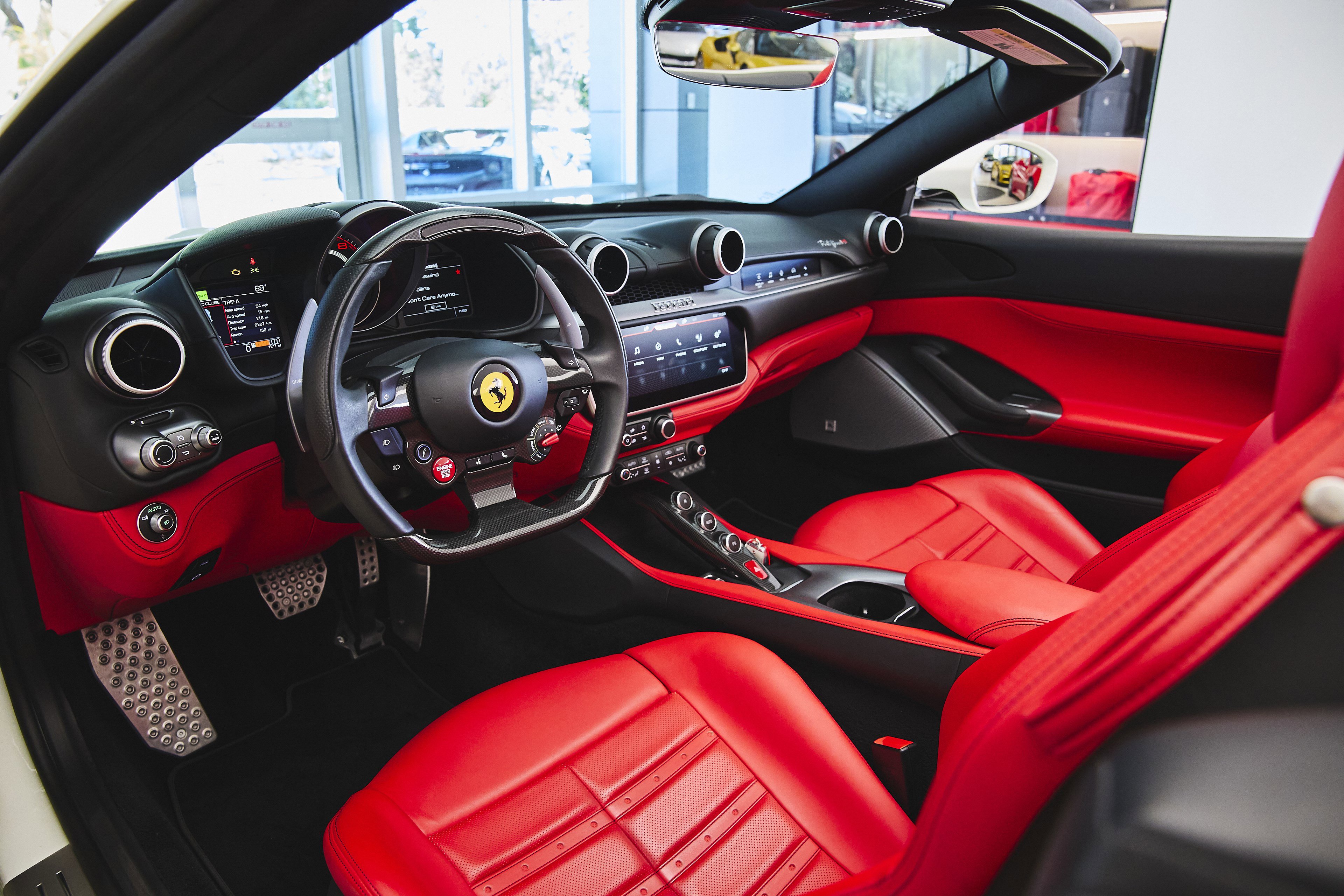 Used 2023 Ferrari Portofino M image 9