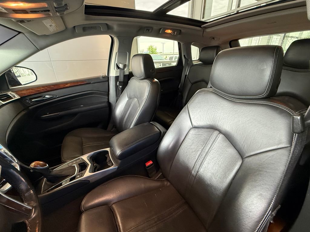 Used 2014 Cadillac SRX Luxury w/ Driver Awareness Package FWD image 17