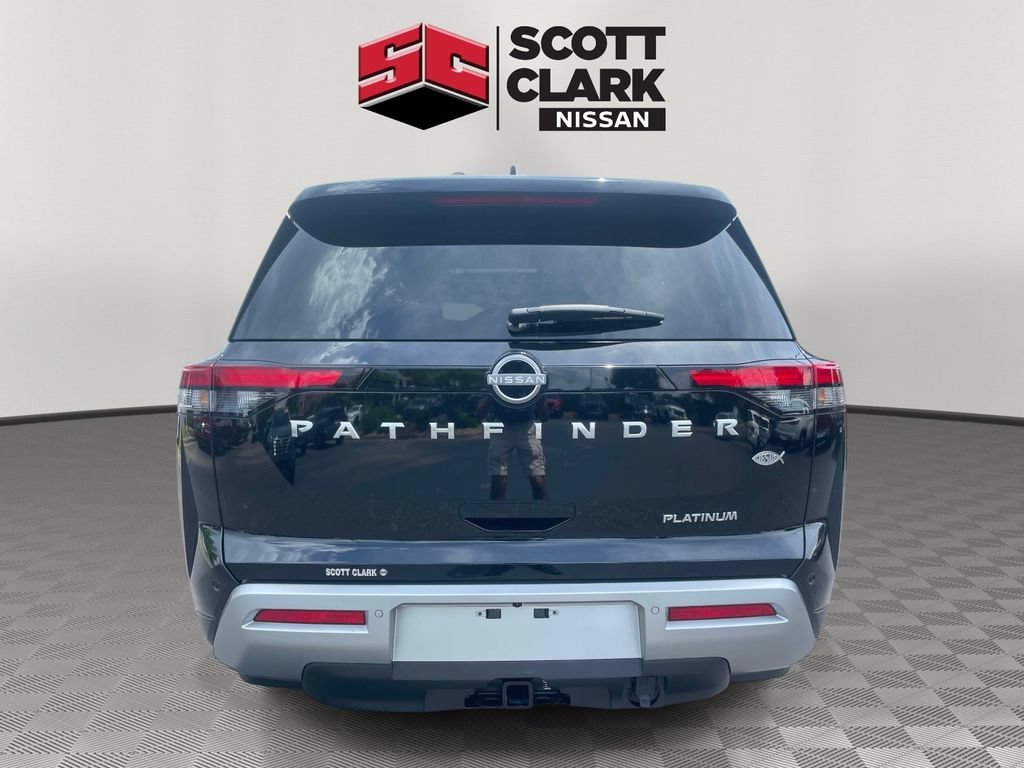 Used 2025 Nissan Pathfinder Platinum FWD image 5